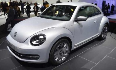 VW enthüllt den iBeetle mit iPhone-Dock