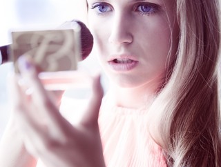 Make Up richtig aufgetragen hält auch im Sommer den ganzen Tag über