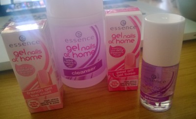 Essence Gel Nais at Home